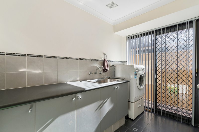 Photo - 30 Claridge Circle, Thornlie WA 6108 - Image 24