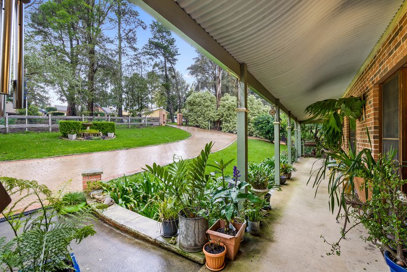 Photo - 30 Coach House Place, Kurrajong Heights NSW 2758 - Image 5