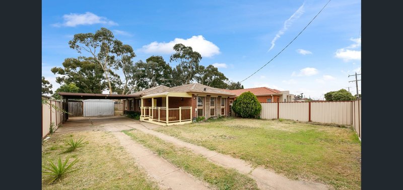 Photo - 30 Coburns Road, Melton South VIC 3338 - Image 2