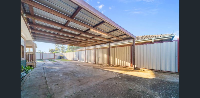 Photo - 30 Coburns Road, Melton South VIC 3338 - Image 14