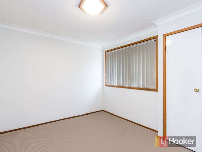 Photo - 30 Colebee Crescent, Hassall Grove NSW 2761 - Image 6