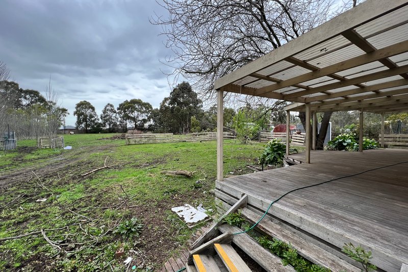 Photo - 30 Collison Road, Cranbourne East VIC 3977 - Image 13