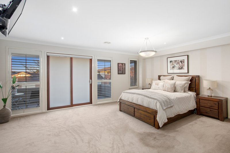 Photo - 30 Coogee Drive, Taylors Hill VIC 3037 - Image 12