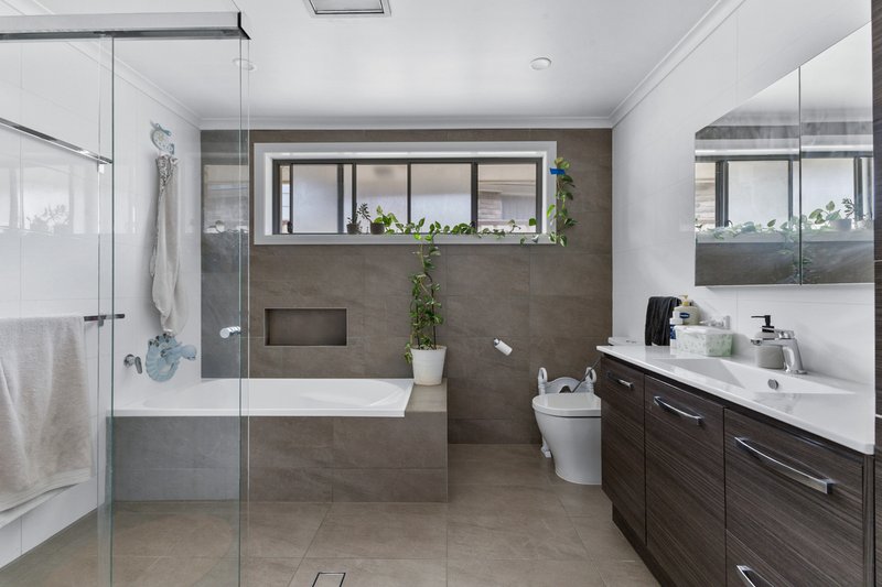 Photo - 30 Corio Drive, St Clair NSW 2759 - Image 2