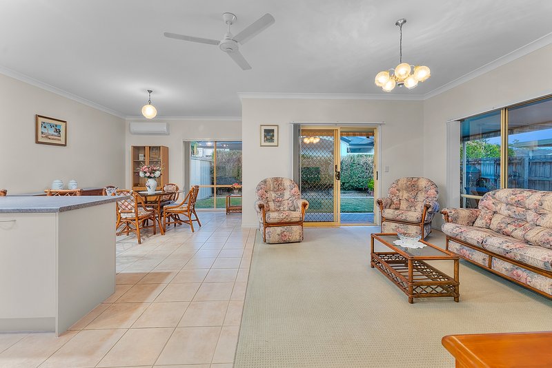 Photo - 30 Cottonwood Circuit, North Lakes QLD 4509 - Image 3