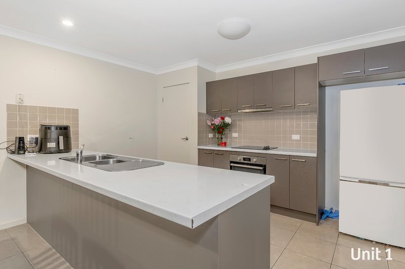 Photo - 30 Cranberrie Crescent, Pimpama QLD 4209 - Image 8