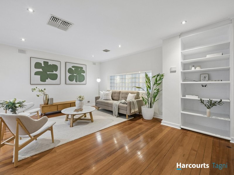 Photo - 30 Creighton Avenue, Morphett Vale SA 5162 - Image 5