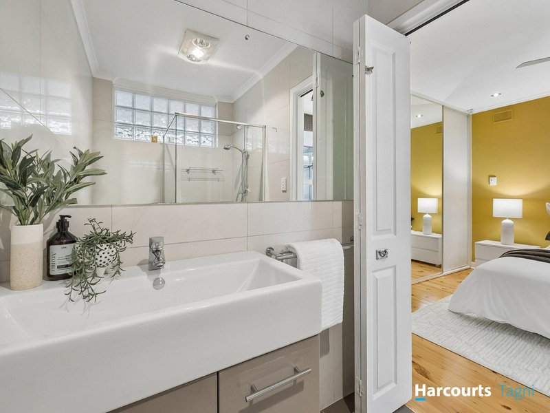 Photo - 30 Creighton Avenue, Morphett Vale SA 5162 - Image 14