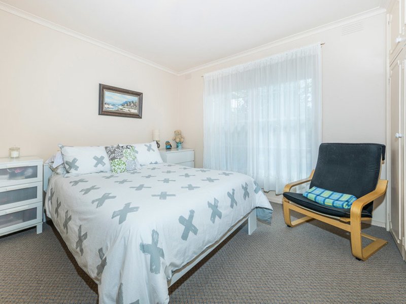 Photo - 30 Daphne Street, Doncaster East VIC 3109 - Image 7