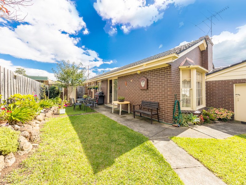 Photo - 30 Daphne Street, Doncaster East VIC 3109 - Image 8