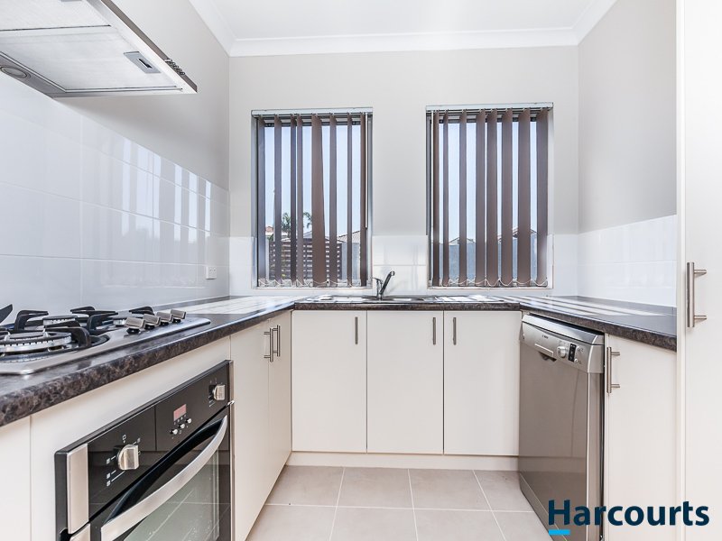 Photo - 30 Delamere Avenue, Currambine WA 6028 - Image 3