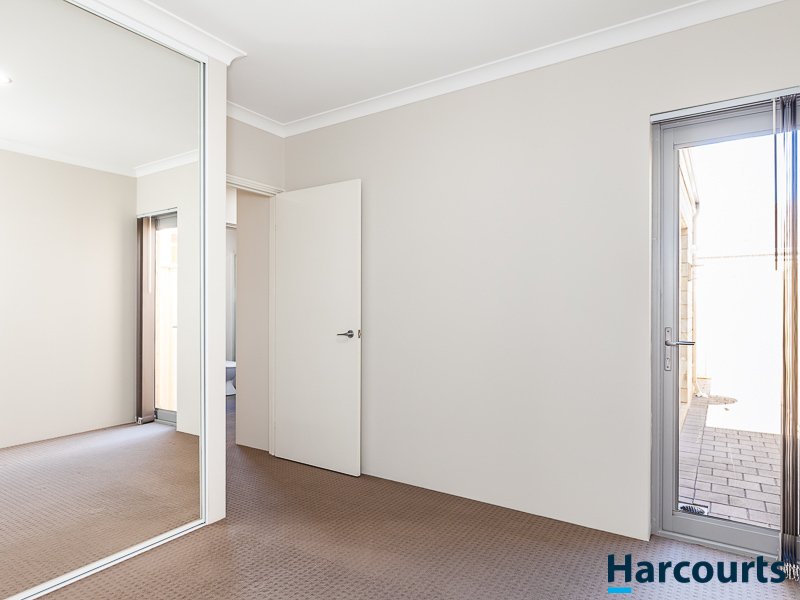 Photo - 30 Delamere Avenue, Currambine WA 6028 - Image 10