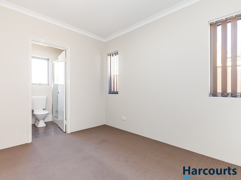 Photo - 30 Delamere Avenue, Currambine WA 6028 - Image 14