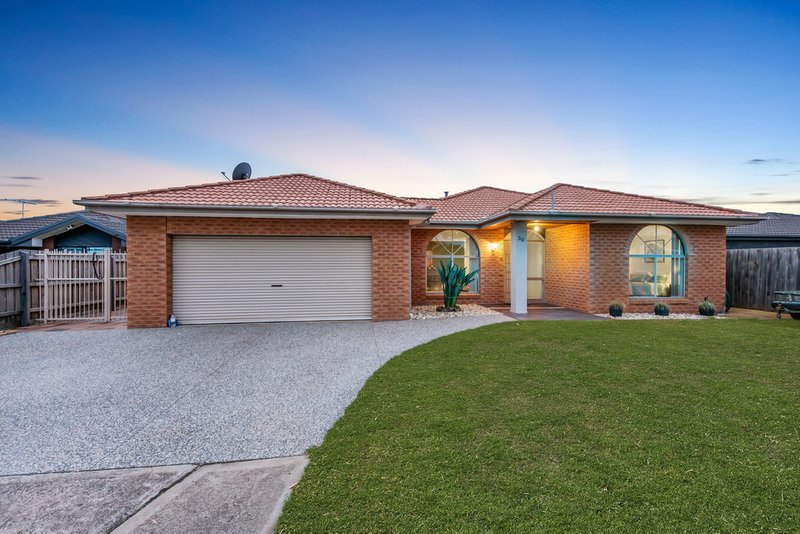 30 Delbridge Drive, Sydenham VIC 3037