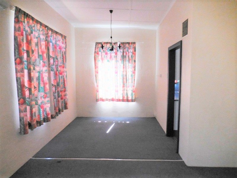 Photo - 30 Dempsey Street, Mount Isa QLD 4825 - Image 4