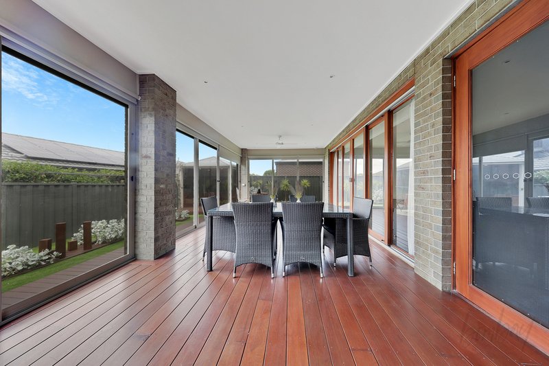 Photo - 30 Destination Drive, Greenvale VIC 3059 - Image 27