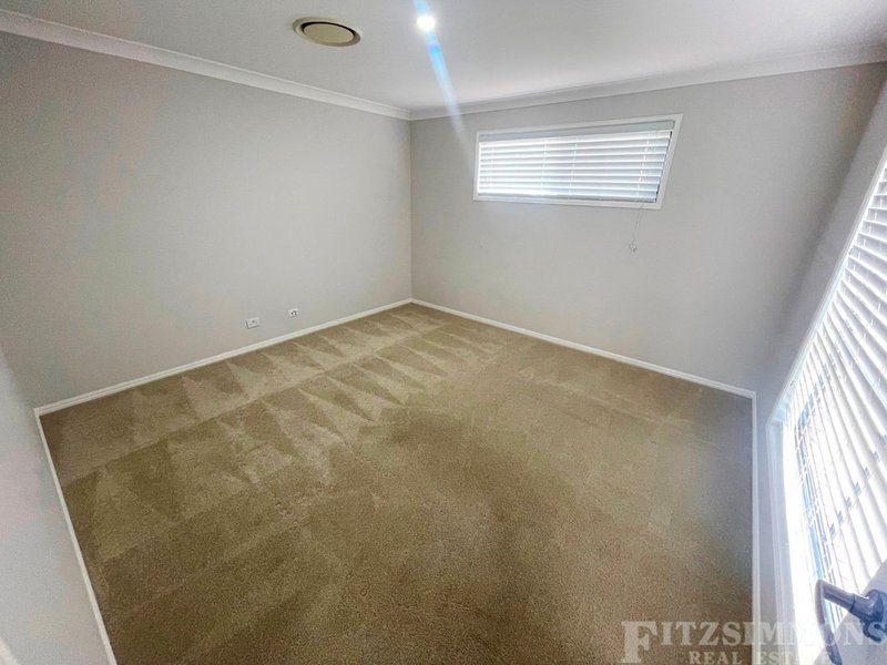 Photo - 30 Diggers Drive, Dalby QLD 4405 - Image 10