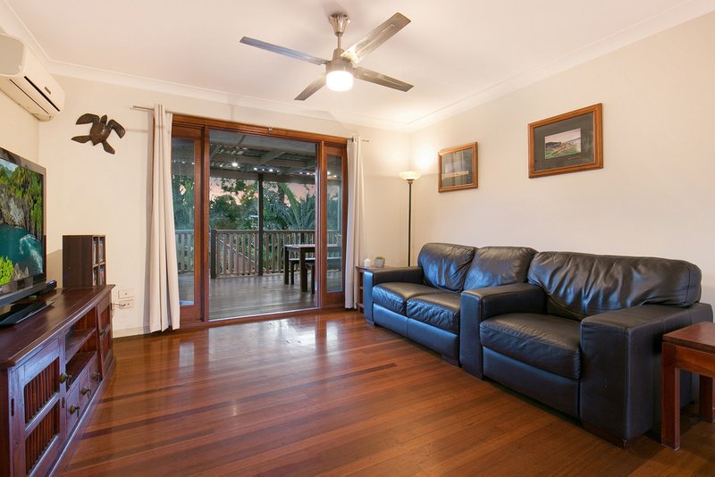 Photo - 30 Donna Avenue, Rochedale South QLD 4123 - Image 7