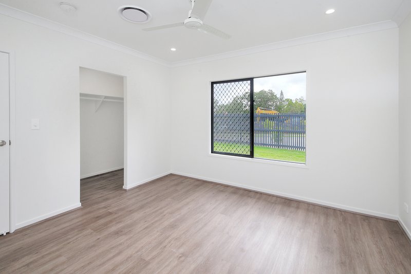 Photo - 30 Doran Circuit, Park Ridge QLD 4125 - Image 5
