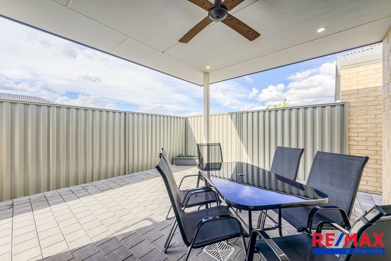 Photo - 30 Doryanthes Avenue, Piara Waters WA 6112 - Image 21