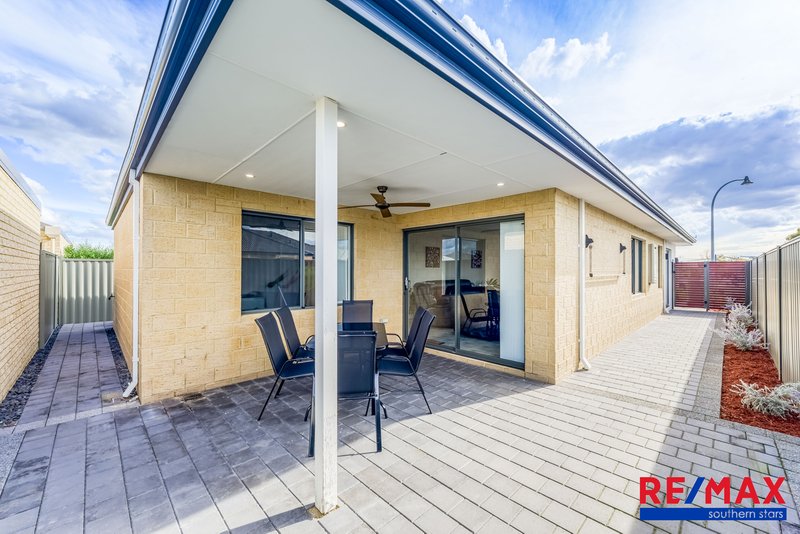 Photo - 30 Doryanthes Avenue, Piara Waters WA 6112 - Image 22