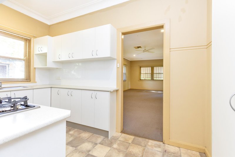 Photo - 30 Dowell Avenue, East Tamworth NSW 2340 - Image 5