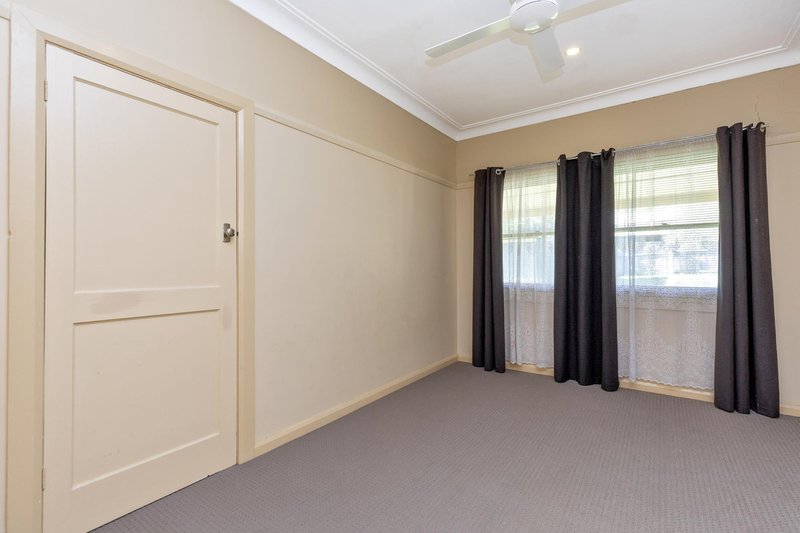 Photo - 30 Dowell Avenue, East Tamworth NSW 2340 - Image 11