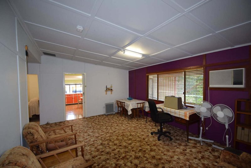 Photo - 30 Down Street, Esk QLD 4312 - Image 13