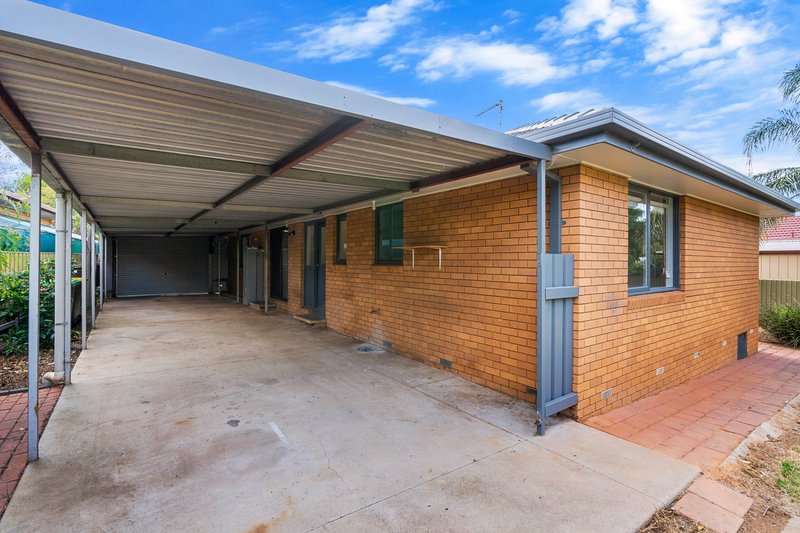 Photo - 30 Dunn Avenue, Forest Hill NSW 2651 - Image 11