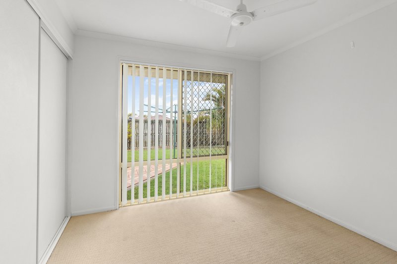 Photo - 30 Durham Court, Kawungan QLD 4655 - Image 11