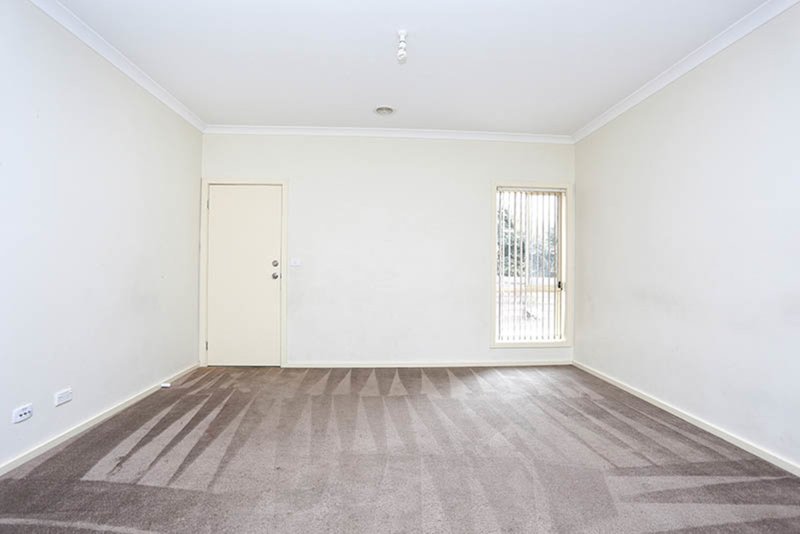 Photo - 30 Earlston Place, Craigieburn VIC 3064 - Image 7