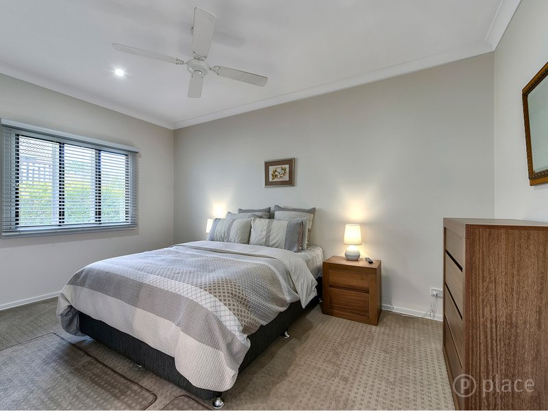 Photo - 30 Effingham Street, Tarragindi QLD 4121 - Image 7