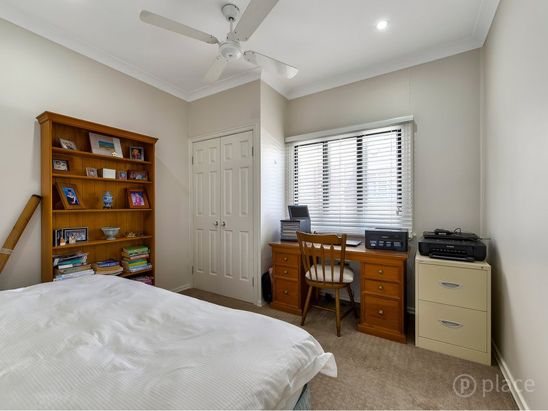 Photo - 30 Effingham Street, Tarragindi QLD 4121 - Image 10