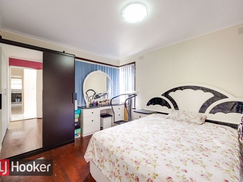 Photo - 30 Eildon Drive, Keysborough VIC 3173 - Image 11