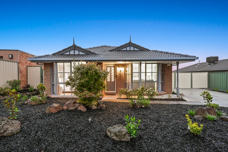 Photo - 30 Ellenvale Drive, Narre Warren VIC 3805 - Image 3