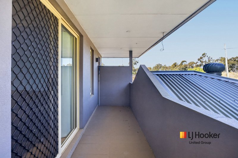 Photo - 30 Erin Place, Casula NSW 2170 - Image 9