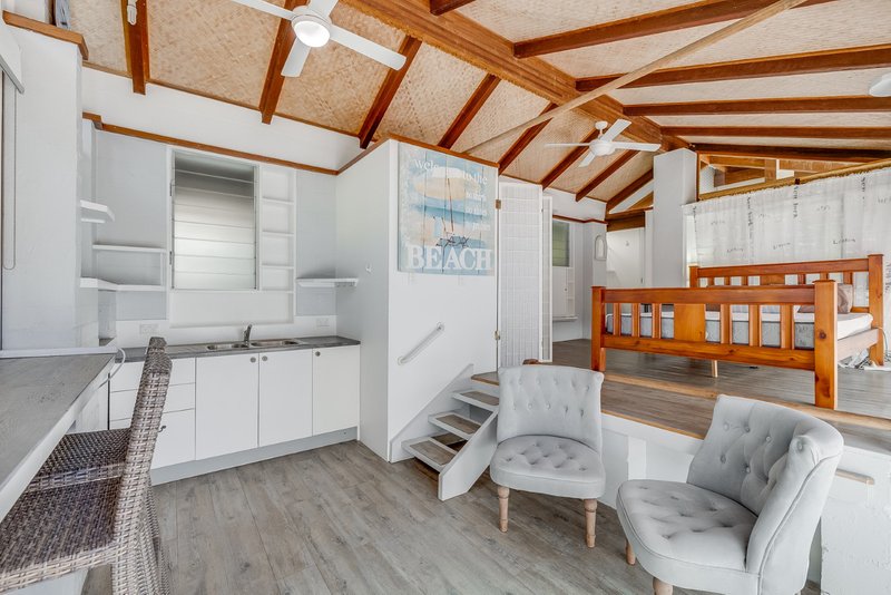 Photo - 30 Esplanade , Golden Beach QLD 4551 - Image 3