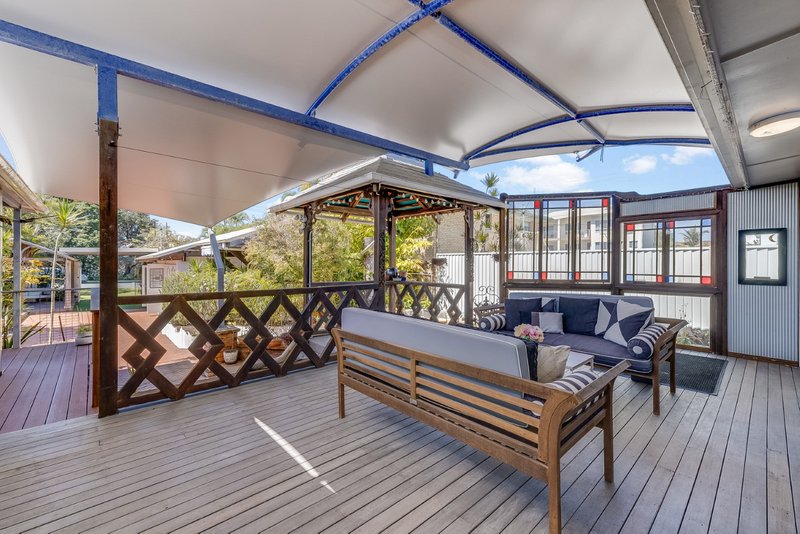 Photo - 30 Esplanade , Golden Beach QLD 4551 - Image 5