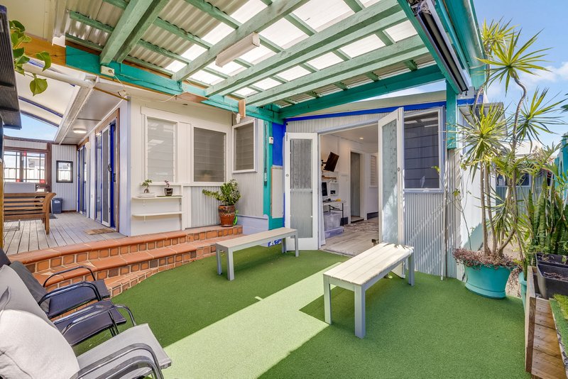Photo - 30 Esplanade , Golden Beach QLD 4551 - Image 6