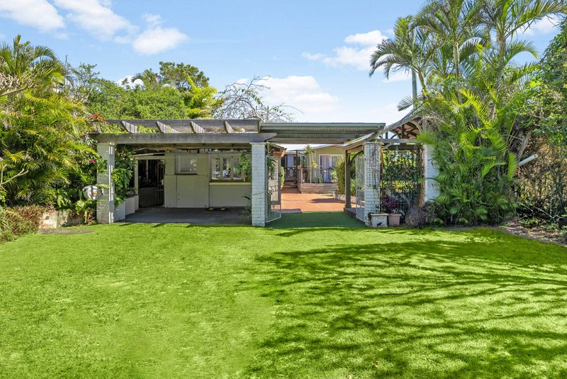 Photo - 30 Esplanade , Golden Beach QLD 4551 - Image 8