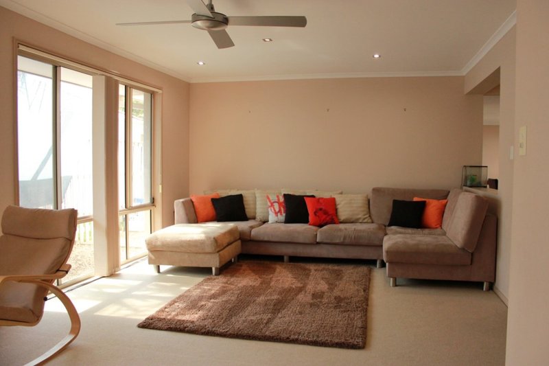 Photo - 30 Essen Place, Oxenford QLD 4210 - Image 2