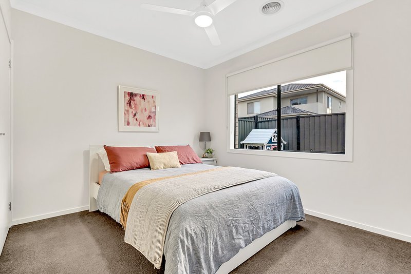 Photo - 30 Euphoria Street, Craigieburn VIC 3064 - Image 24