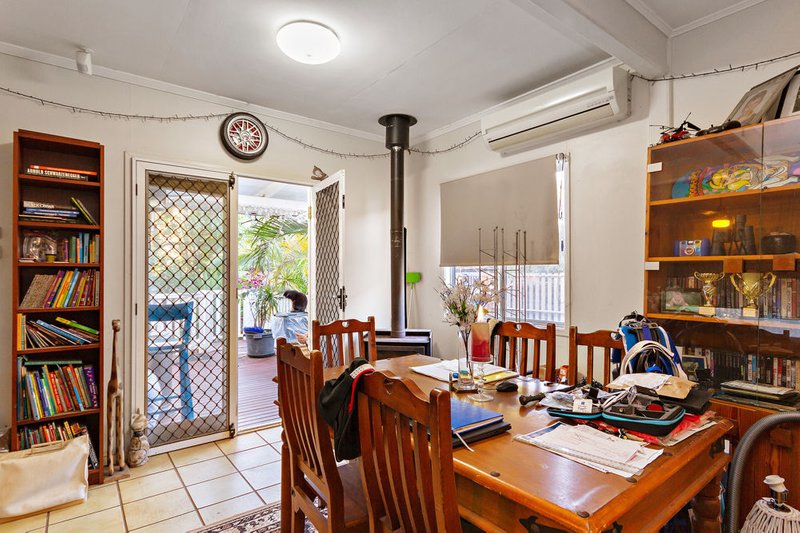 Photo - 30 Ewan Street, Margate QLD 4019 - Image 4