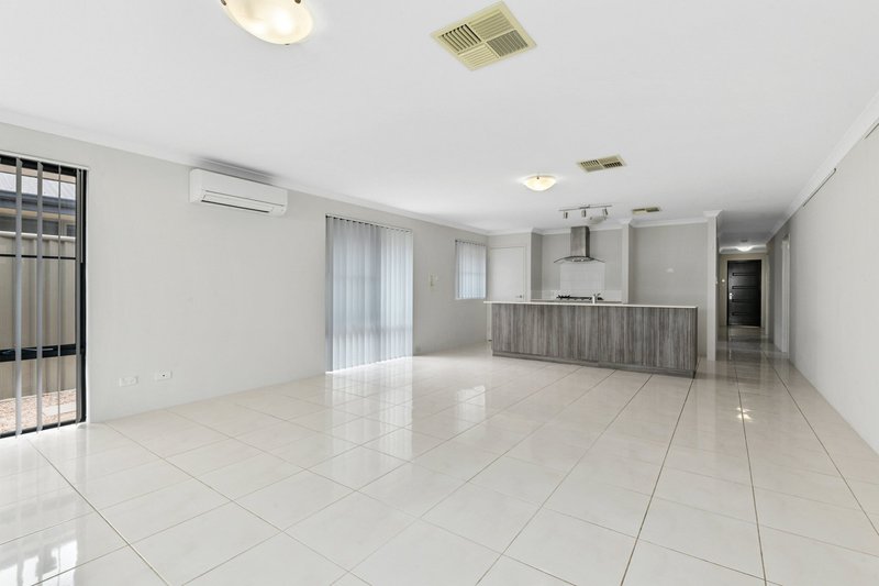 Photo - 30 Ewens Pass, Wandi WA 6167 - Image 4