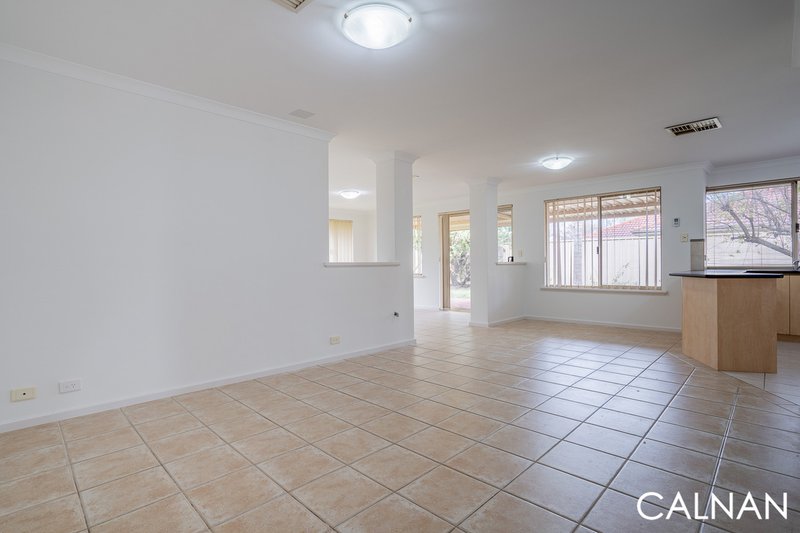 Photo - 30 Excelsior Drive, Canning Vale WA 6155 - Image 11