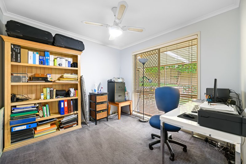 Photo - 30 Falconglen Place, Ferny Grove QLD 4055 - Image 6