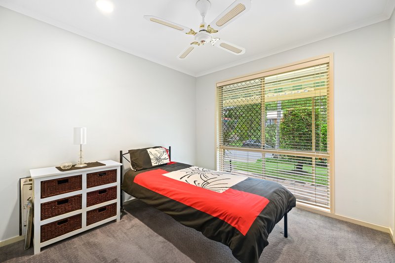 Photo - 30 Falconglen Place, Ferny Grove QLD 4055 - Image 7