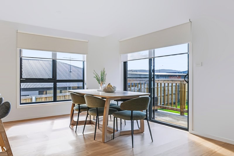 Photo - 30 Federation Drive, Sorell TAS 7172 - Image 6
