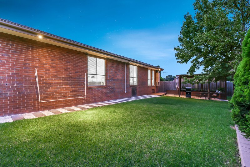 Photo - 30 Fernbank Crescent, Mulgrave VIC 3170 - Image 21