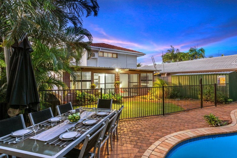 Photo - 30 Fifth Avenue, Palm Beach QLD 4221 - Image 3